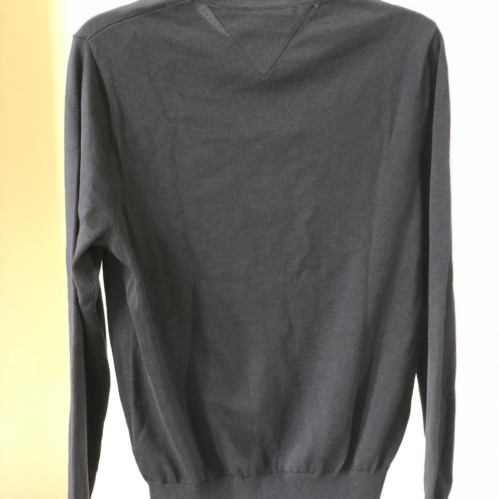 NWT TOMMY HILFIGER MENS LIGHTWEIGHT LOGO SWEATER - Picture 4 of 10